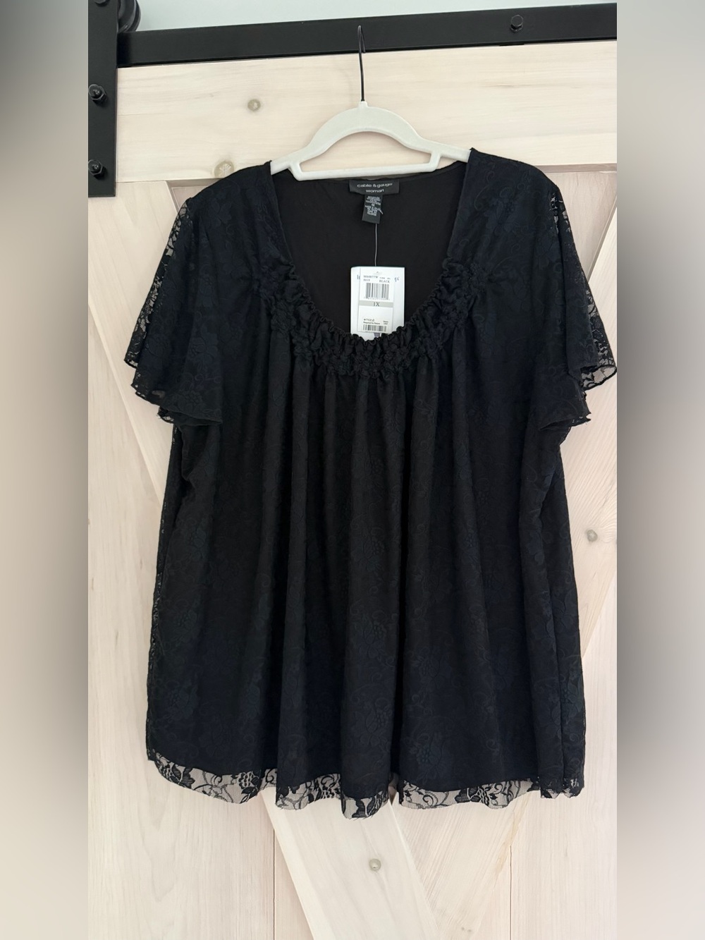 Cable and Gauge Woman short sleeve Black Lace Textured Round neck Top Goth 1X